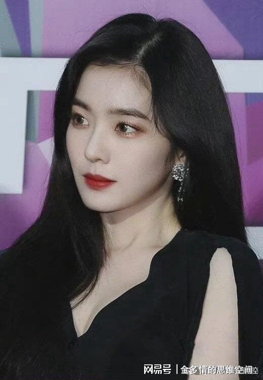 娱乐圈爆料网站推荐女主,当红小花旦背后的神秘女主 第2张 娱乐圈爆料网站推荐女主,当红小花旦背后的神秘女主 第2张